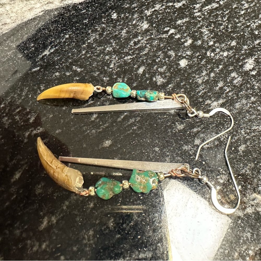 Earrings - Picture 3 of 5